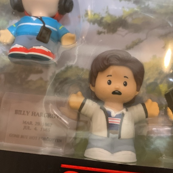 Little People Collector Stranger Things Castle Byers Special Edition Set - Picture 11 of 15